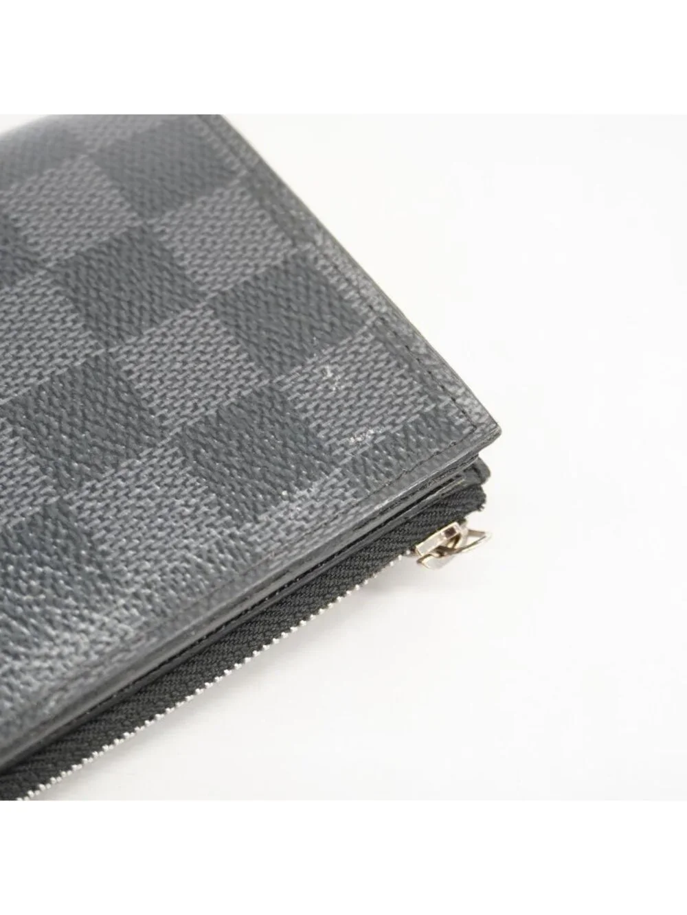 Louis Vuitton this authentic